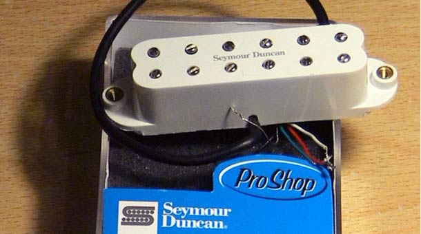 Seymour Duncan Little '59 mini humbucker for Strat pickup review – Guitar  Design Reviews